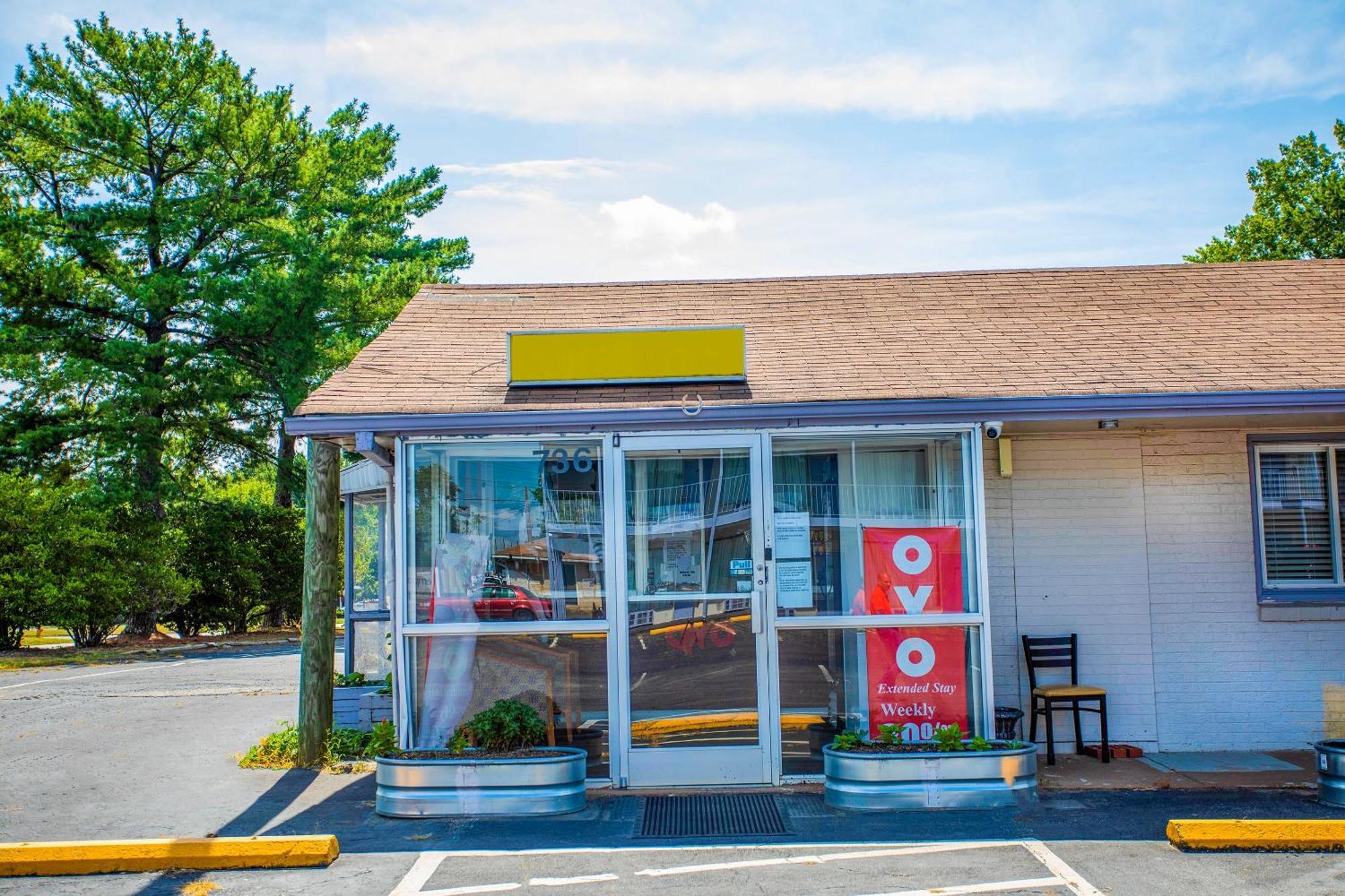 Oyo Inn Kernersville Exterior photo