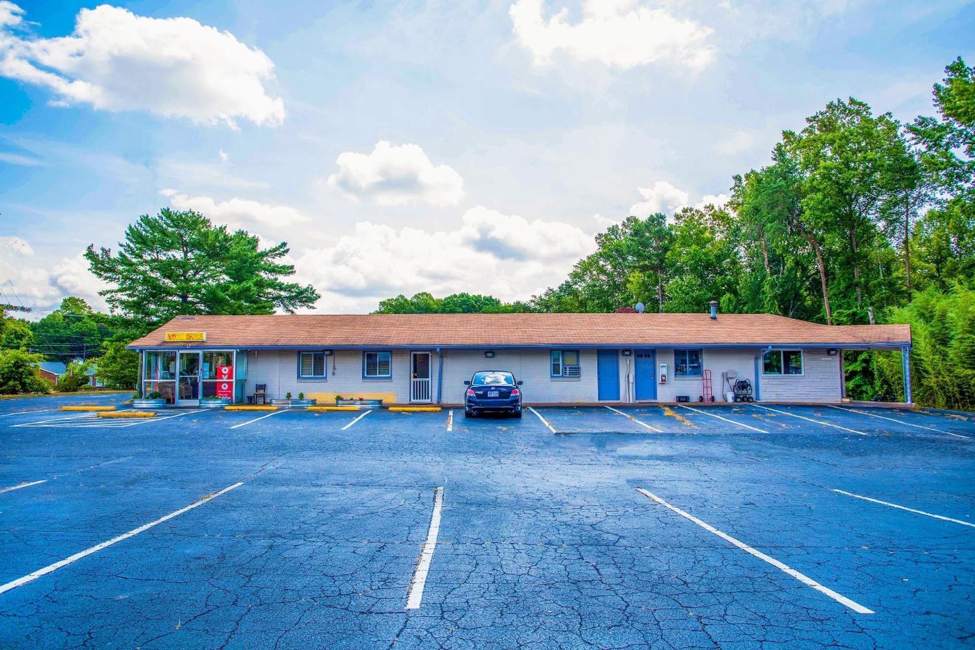 Oyo Inn Kernersville Exterior photo